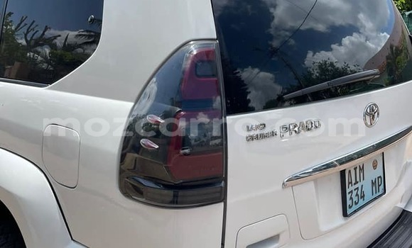 Buy Used Toyota Prado White Car in Búzi in Sofala Buy Used Toyota Prado White Car in Búzi in Sofala