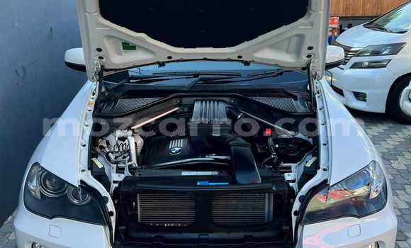 Comprar Usado BMW X5 Branco Carro em Beira em Sofala Comprar Usado BMW X5 Branco Carro em Beira em Sofala