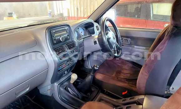 Buy Used Nissan Hardbody White Car in Beira in Sofala Buy Used Nissan Hardbody White Car in Beira in Sofala