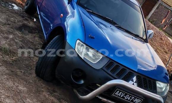 Nunua Ilio tumika Mitsubishi Triton Bluu Gari ndani ya Nzuri vista nchini Maputo Nunua Ilio tumika Mitsubishi Triton Bluu Gari ndani ya Nzuri vista nchini Maputo