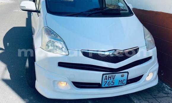 Nunua Ilio tumika Toyota Ractis Nyeupe Gari ndani ya Nzuri vista nchini Maputo Nunua Ilio tumika Toyota Ractis Nyeupe Gari ndani ya Nzuri vista nchini Maputo