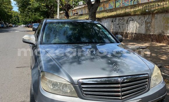 Nunua Mpya Mercedes-Benz C180 coupe Fedha Gari ndani ya Maputo nchini Maputo Nunua Mpya Mercedes-Benz C180 coupe Fedha Gari ndani ya Maputo nchini Maputo