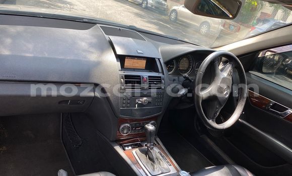 Nunua Mpya Mercedes-Benz C180 coupe Fedha Gari ndani ya Maputo nchini Maputo Nunua Mpya Mercedes-Benz C180 coupe Fedha Gari ndani ya Maputo nchini Maputo