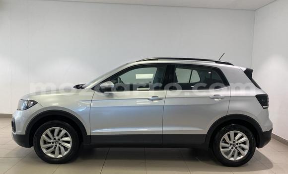Comprar Usado Volkswagen T-Roc Prata Carro em Maputo em Maputo Comprar Usado Volkswagen T-Roc Prata Carro em Maputo em Maputo