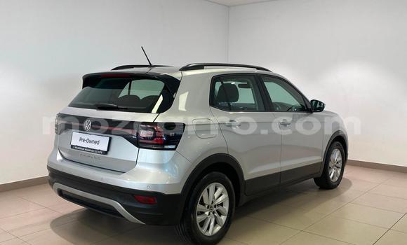 Comprar Usado Volkswagen T-Roc Prata Carro em Maputo em Maputo Comprar Usado Volkswagen T-Roc Prata Carro em Maputo em Maputo