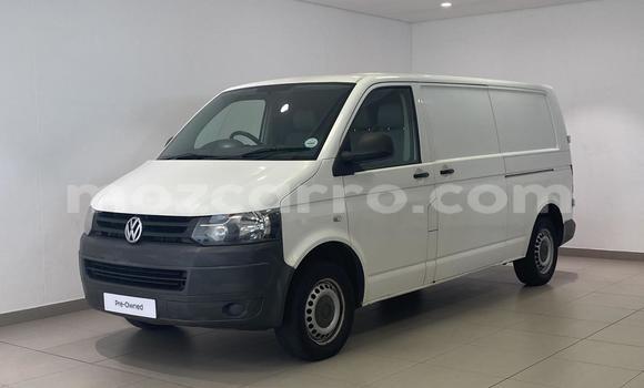 Comprar Usado Volkswagen Transporter Branco Carro em Maputo em Maputo