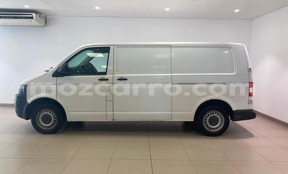 Tenga Tsaru Volkswagen Transporter Chena Mota in Maputo in Maputo Tenga Tsaru Volkswagen Transporter Chena Mota in Maputo in Maputo
