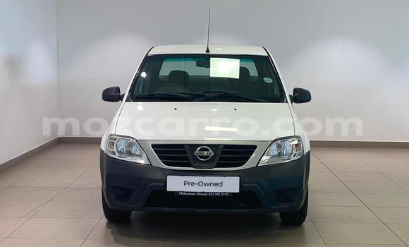 Comprar Usado Nissan NP 300 Branco Carro em Maputo em Maputo Comprar Usado Nissan NP 300 Branco Carro em Maputo em Maputo