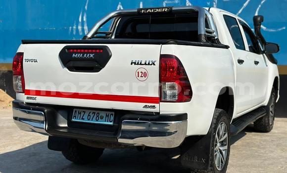Comprar Novo Toyota Hilux Branco Carro em Maputo em Maputo Comprar Novo Toyota Hilux Branco Carro em Maputo em Maputo