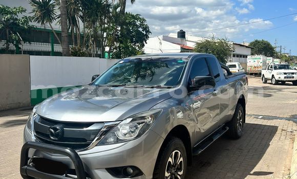 Comprar Usado Mazda BT-50 De outros Carro em Maputo em Maputo Comprar Usado Mazda BT-50 De outros Carro em Maputo em Maputo