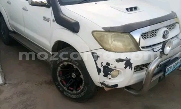 Comprar Usado Toyota Hilux Branco Carro em Maputo em Maputo Comprar Usado Toyota Hilux Branco Carro em Maputo em Maputo