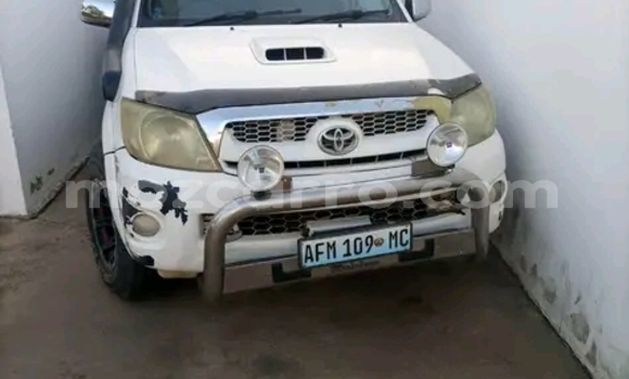 Comprar Usado Toyota Hilux Branco Carro em Maputo em Maputo Comprar Usado Toyota Hilux Branco Carro em Maputo em Maputo