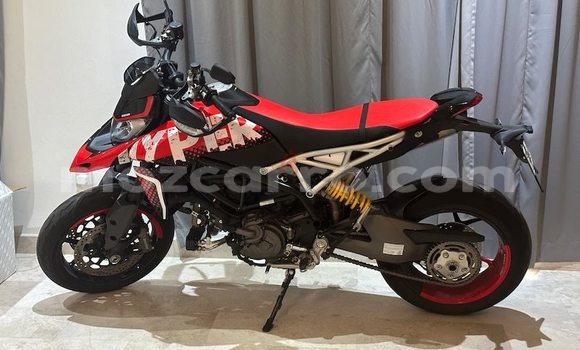 Tenga Tsaru Ducati Hypermotard Tsvuku Bike in Maputo in Maputo