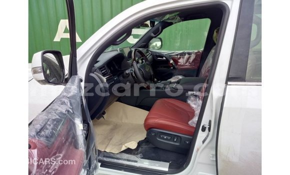 Tenga Imported Lexus LX Chena Mota in Import - Dubai in Cabo Delgado Tenga Imported Lexus LX Chena Mota in Import - Dubai in Cabo Delgado