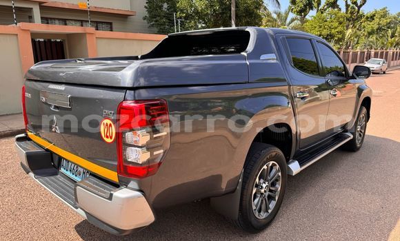 Comprar Novo Mitsubishi Triton Prata Carro em Maputo em Maputo Comprar Novo Mitsubishi Triton Prata Carro em Maputo em Maputo
