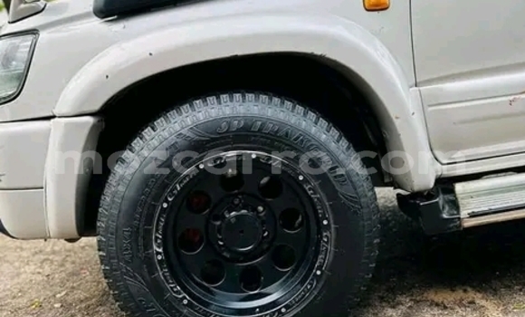 Tenga Tsaru Toyota Hilux Surf Zvimwe Mota in Maputo in Maputo Tenga Tsaru Toyota Hilux Surf Zvimwe Mota in Maputo in Maputo