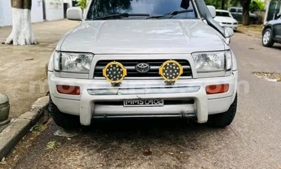 Tenga Tsaru Toyota Hilux Surf Zvimwe Mota in Maputo in Maputo Tenga Tsaru Toyota Hilux Surf Zvimwe Mota in Maputo in Maputo