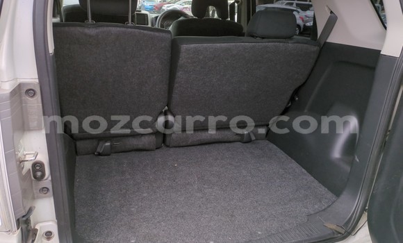 Comprar Usado Toyota Rush Branco Carro em Maputo em Maputo Comprar Usado Toyota Rush Branco Carro em Maputo em Maputo