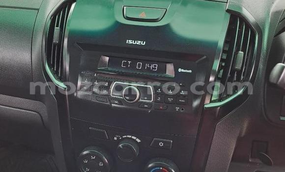 Comprar Usado Isuzu KB Branco Carro em Maputo em Maputo Comprar Usado Isuzu KB Branco Carro em Maputo em Maputo