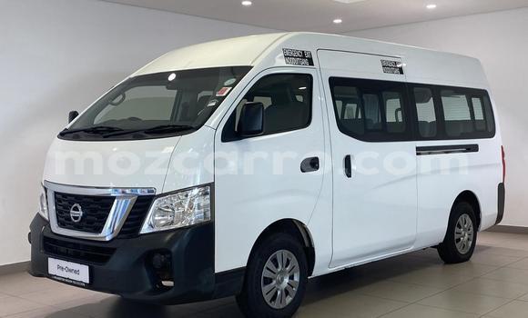 Comprar Usado Nissan NV350 Caravan Branco Carro em Maputo em Maputo