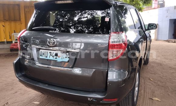 Nunua Ilio tumika Toyota Vanguard Nyingine Gari ndani ya Maputo nchini Maputo Nunua Ilio tumika Toyota Vanguard Nyingine Gari ndani ya Maputo nchini Maputo