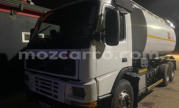 Comprar Novo Volvo F4 Branco Caminhão em Maputo em Maputo Comprar Novo Volvo F4 Branco Caminhão em Maputo em Maputo