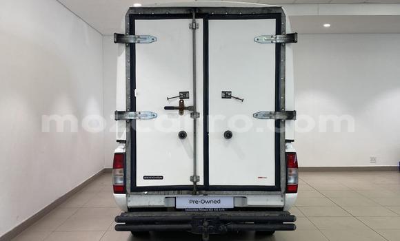 Tenga Tsaru Nissan NP 300 Chena Mota in Maputo in Maputo Tenga Tsaru Nissan NP 300 Chena Mota in Maputo in Maputo