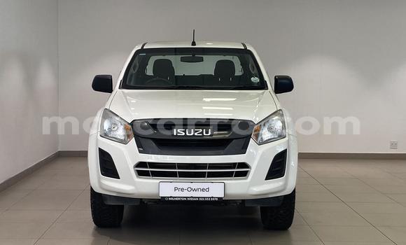 Buy Used Isuzu D-MAX White Car in Maputo in Maputo Buy Used Isuzu D-MAX White Car in Maputo in Maputo