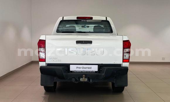 Buy Used Isuzu D-MAX White Car in Maputo in Maputo Buy Used Isuzu D-MAX White Car in Maputo in Maputo