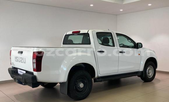 Buy Used Isuzu D-MAX White Car in Maputo in Maputo Buy Used Isuzu D-MAX White Car in Maputo in Maputo