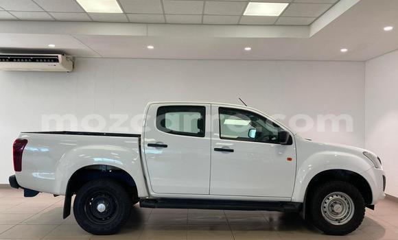 Buy Used Isuzu D-MAX White Car in Maputo in Maputo Buy Used Isuzu D-MAX White Car in Maputo in Maputo