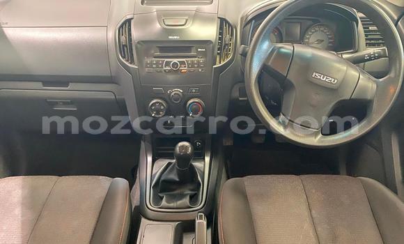 Buy Used Isuzu D-MAX White Car in Maputo in Maputo Buy Used Isuzu D-MAX White Car in Maputo in Maputo