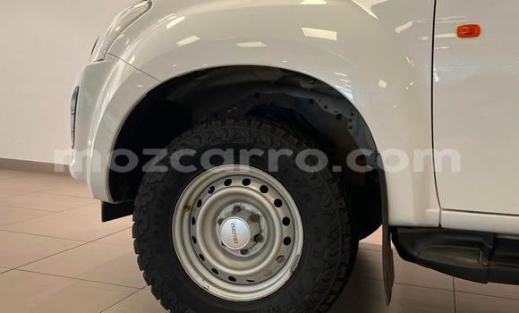 Buy Used Isuzu D-MAX White Car in Maputo in Maputo Buy Used Isuzu D-MAX White Car in Maputo in Maputo
