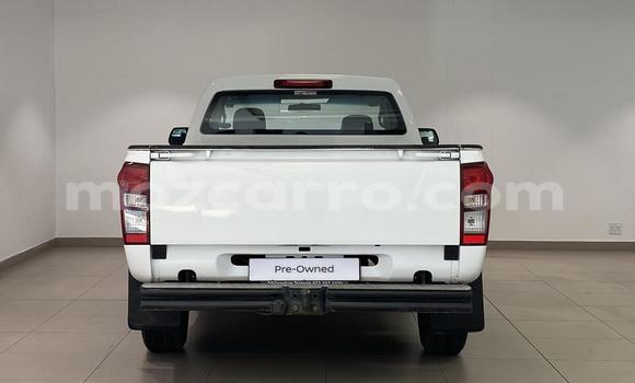 Nunua Ilio tumika Isuzu D-MAX Nyeupe Gari ndani ya Maputo nchini Maputo Nunua Ilio tumika Isuzu D-MAX Nyeupe Gari ndani ya Maputo nchini Maputo
