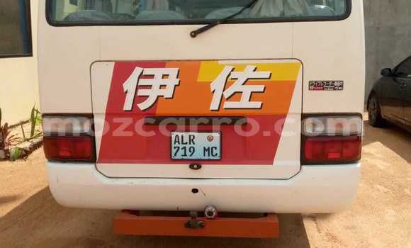 Comprar Usado Toyota Coaster Branco Carro em Maputo em Maputo Comprar Usado Toyota Coaster Branco Carro em Maputo em Maputo