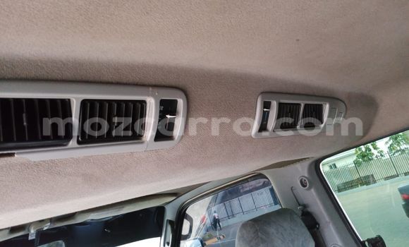 Nunua Ilio tumika Toyota Hiace Nyeupe Gari ndani ya Maputo nchini Maputo Nunua Ilio tumika Toyota Hiace Nyeupe Gari ndani ya Maputo nchini Maputo