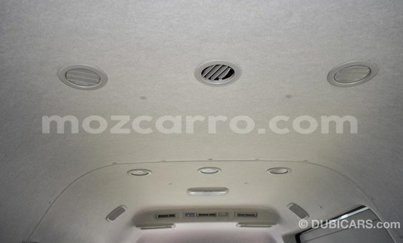 Comprar Importar Toyota Hiace Branco Carro em Import - Dubai em Cabo Delgado Comprar Importar Toyota Hiace Branco Carro em Import - Dubai em Cabo Delgado