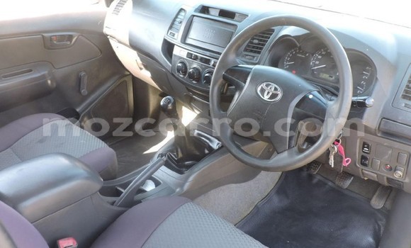Buy Used Toyota Hilux White Car in Maputo in Maputo Buy Used Toyota Hilux White Car in Maputo in Maputo