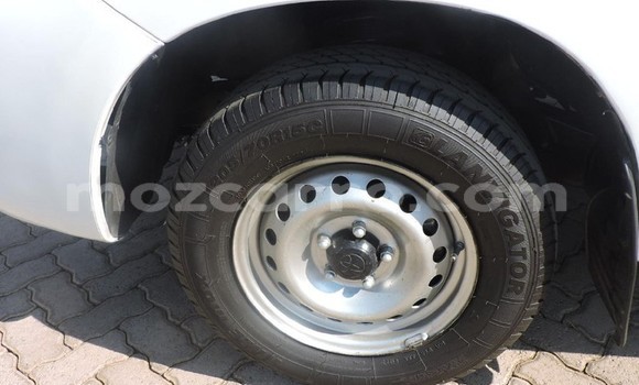 Buy Used Toyota Hilux White Car in Maputo in Maputo Buy Used Toyota Hilux White Car in Maputo in Maputo