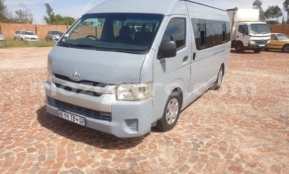 Tenga Tsaru Toyota iQ Zvimwe Mota in Maputo in Maputo