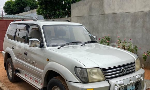 Comprar Usado Toyota Land Cruiser Prado Prata Carro em Maputo em Maputo