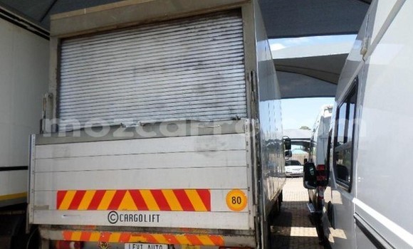 Tenga Tsaru Nissan UD Chena Rori in Maputo in Maputo Tenga Tsaru Nissan UD Chena Rori in Maputo in Maputo