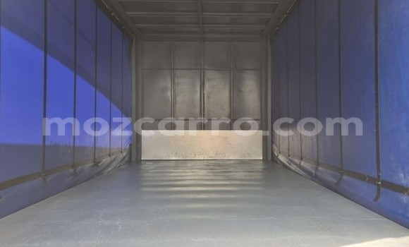 Buy Used Hino 300 Series White Truck in Maputo in Maputo Buy Used Hino 300 Series White Truck in Maputo in Maputo