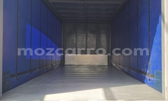 Buy Used Hino 300 Series White Truck in Maputo in Maputo Buy Used Hino 300 Series White Truck in Maputo in Maputo