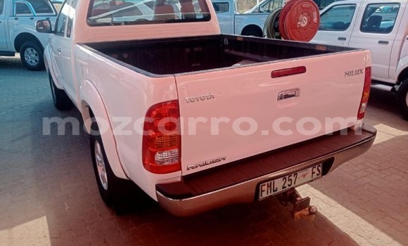 Tenga Tsaru Toyota Hilux Chena Mota in Maputo in Maputo Tenga Tsaru Toyota Hilux Chena Mota in Maputo in Maputo