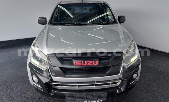 Buy Used Isuzu KB Silver Car in Maputo in Maputo Buy Used Isuzu KB Silver Car in Maputo in Maputo