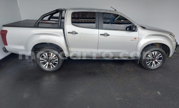 Buy Used Isuzu KB Silver Car in Maputo in Maputo Buy Used Isuzu KB Silver Car in Maputo in Maputo