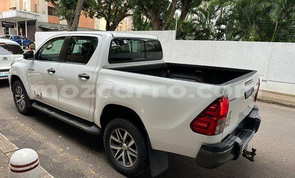 Nunua Ilio tumika Toyota Hiluxe Revo Nyeupe Gari ndani ya Maputo nchini Maputo Nunua Ilio tumika Toyota Hiluxe Revo Nyeupe Gari ndani ya Maputo nchini Maputo
