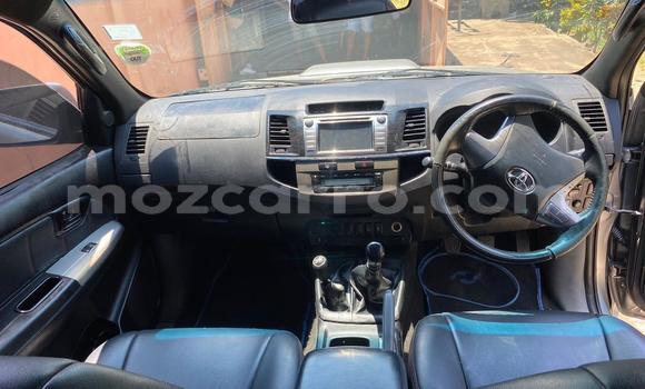 Tenga Tsaru Toyota Hilux Zvimwe Mota in Maputo in Maputo Tenga Tsaru Toyota Hilux Zvimwe Mota in Maputo in Maputo
