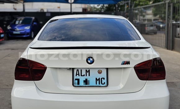 Comprar Usado BMW 3-Series Branco Carro em Maputo em Maputo Comprar Usado BMW 3-Series Branco Carro em Maputo em Maputo
